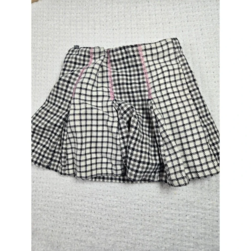 Y2K Girls‎ Plaid Pleated Skort Size 6 Black White Pink Heart Button 2006